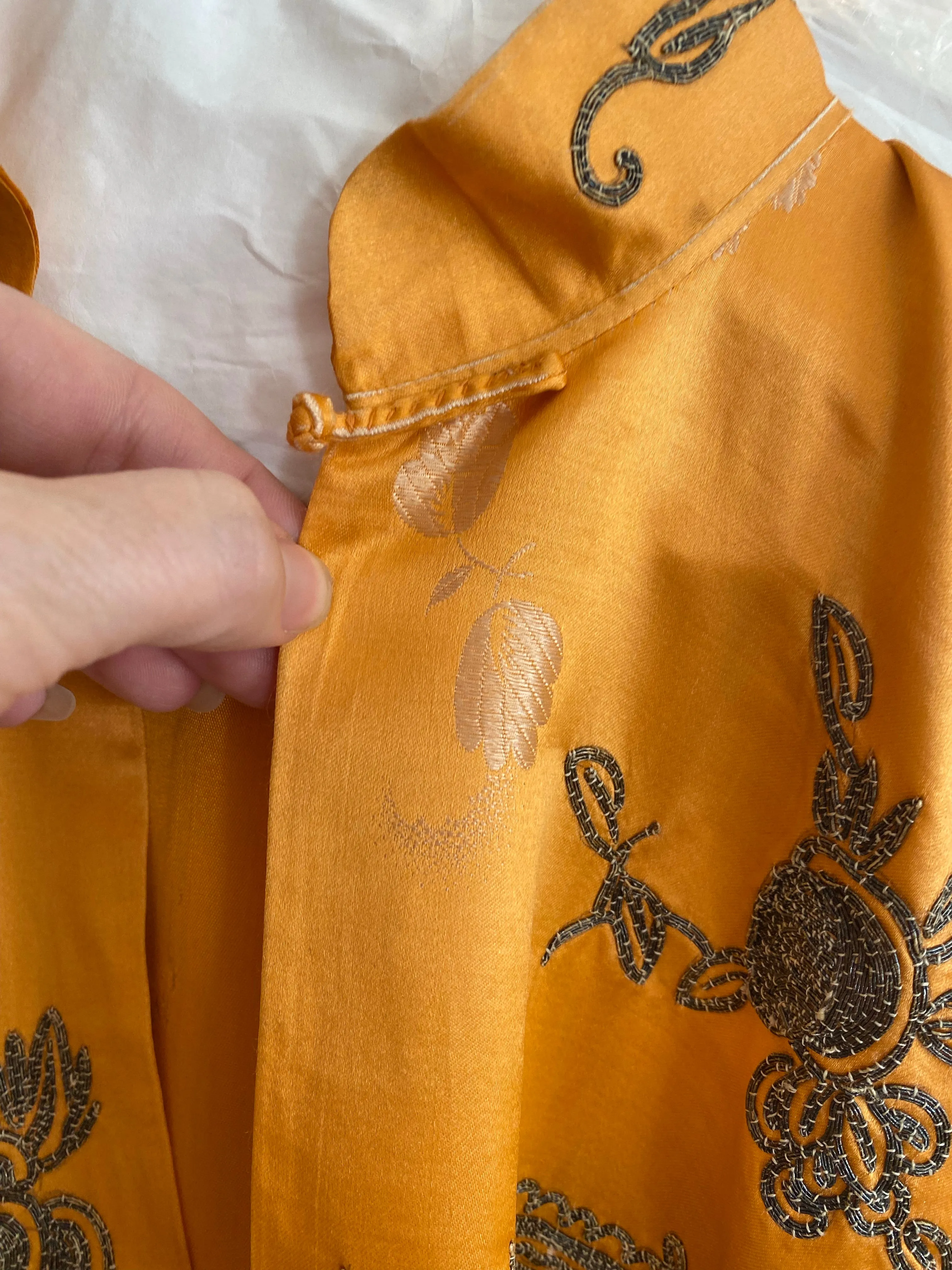 Exquisite 1920's Tangerine Silk Chinese Jacket Metallic Embroidery Thread / SM