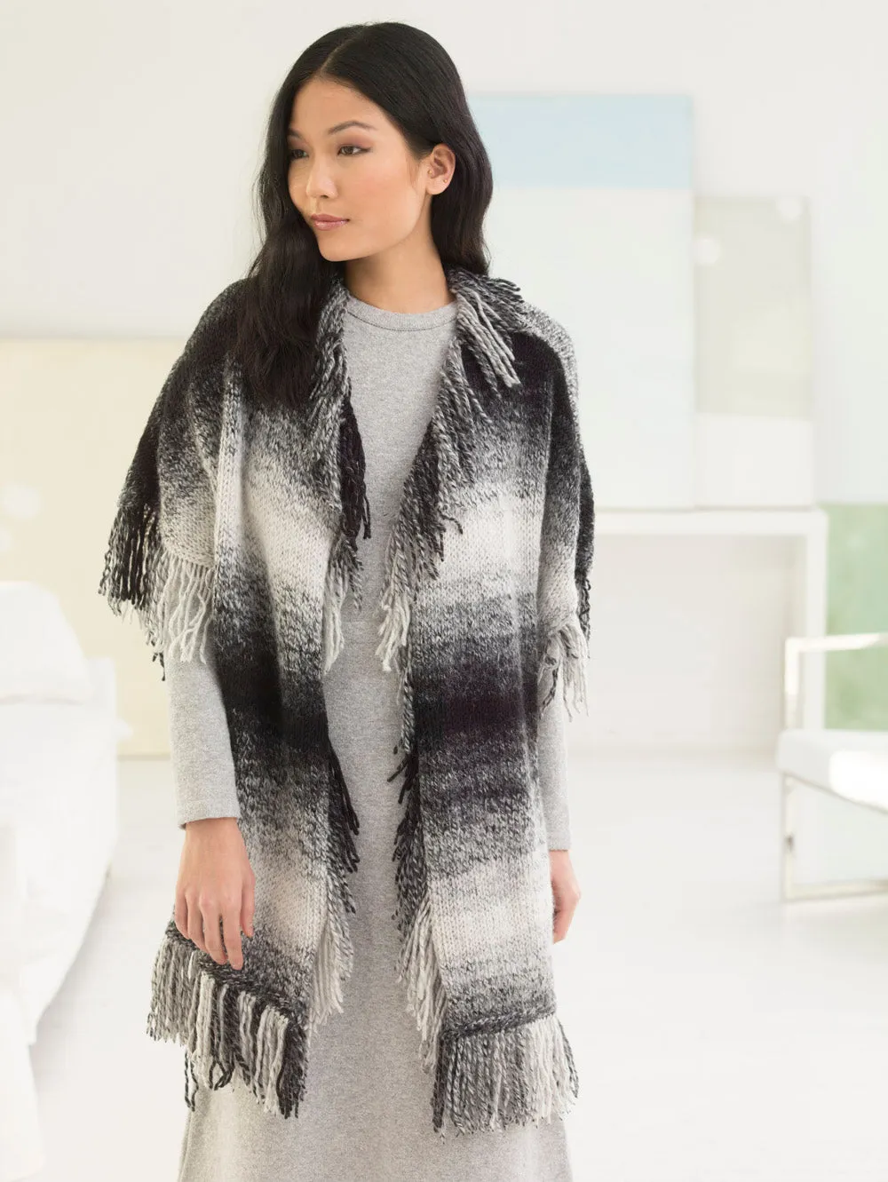 Graphic Fringed Poncho (Knit)