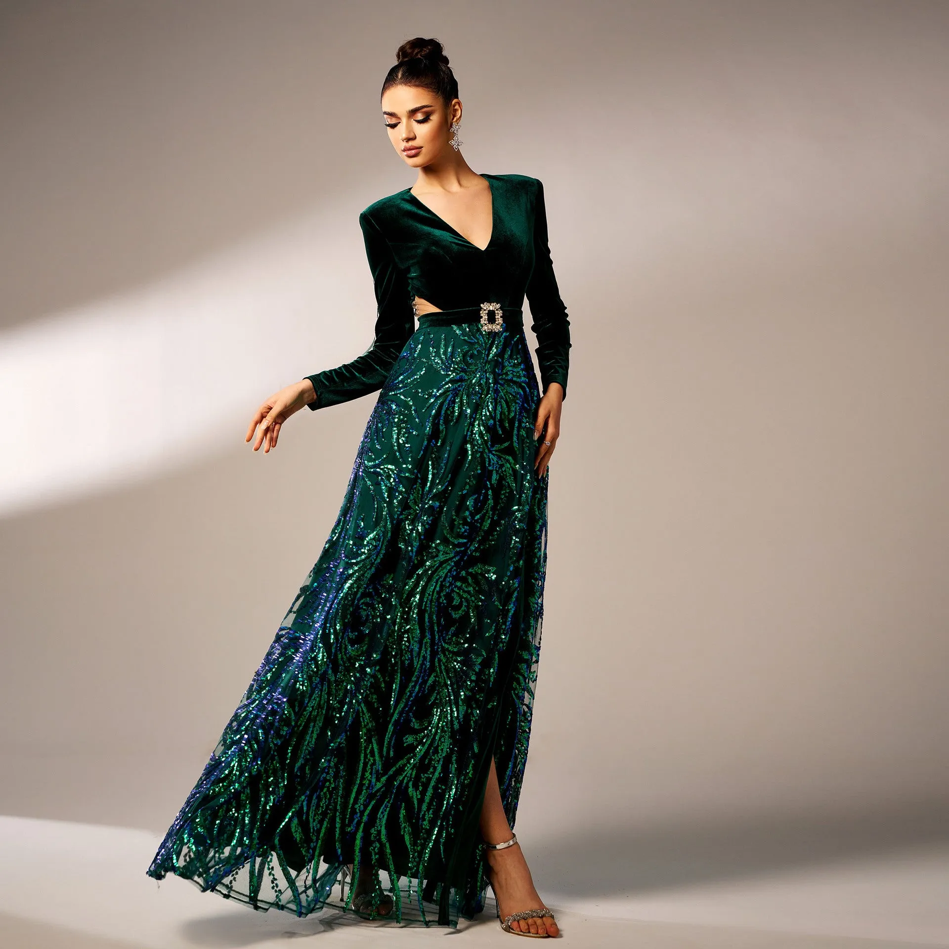 Long Sleeved V Neck Sequined Split Green Evening Dress