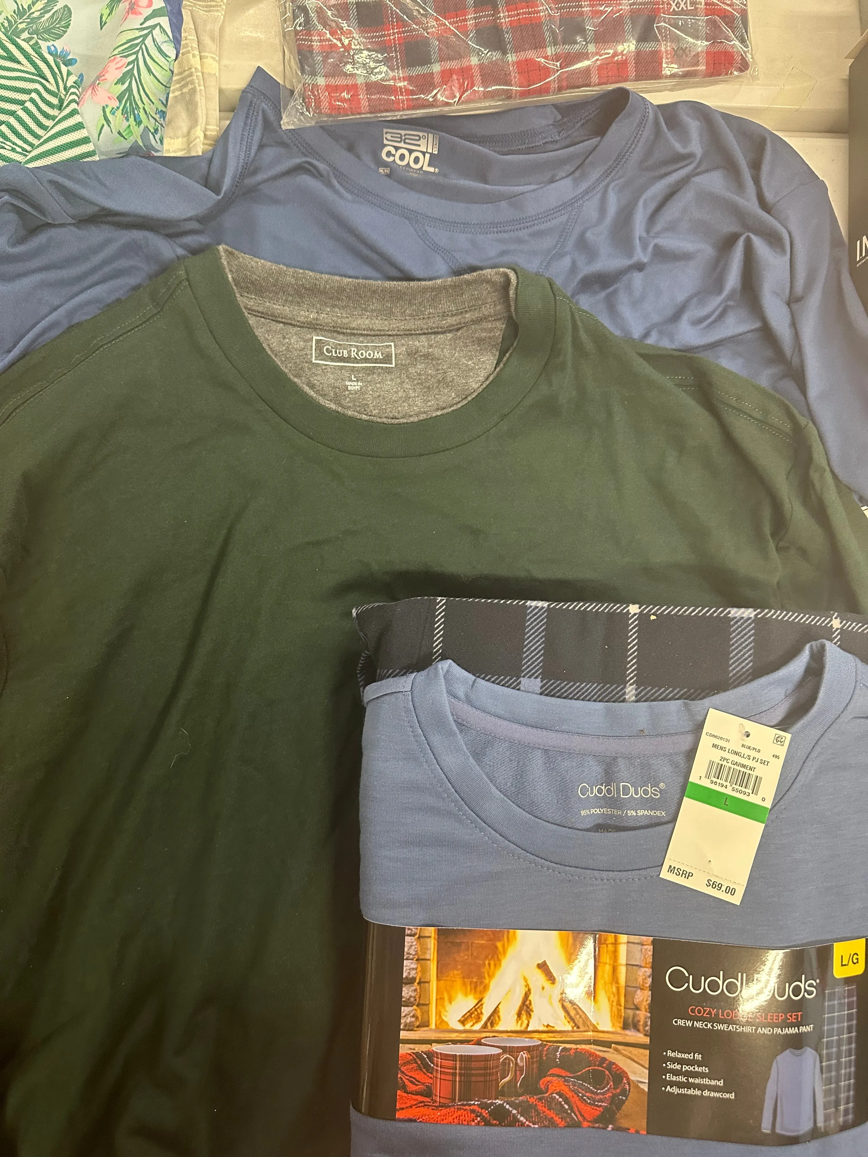 Men's Clothing Tops & Others Wholesale Lot, PERRY ELLIS, 32 DEGREES, BAR III, CLUB ROOM, INC and more, 11 items, Shelf Pulls, MSRP $537