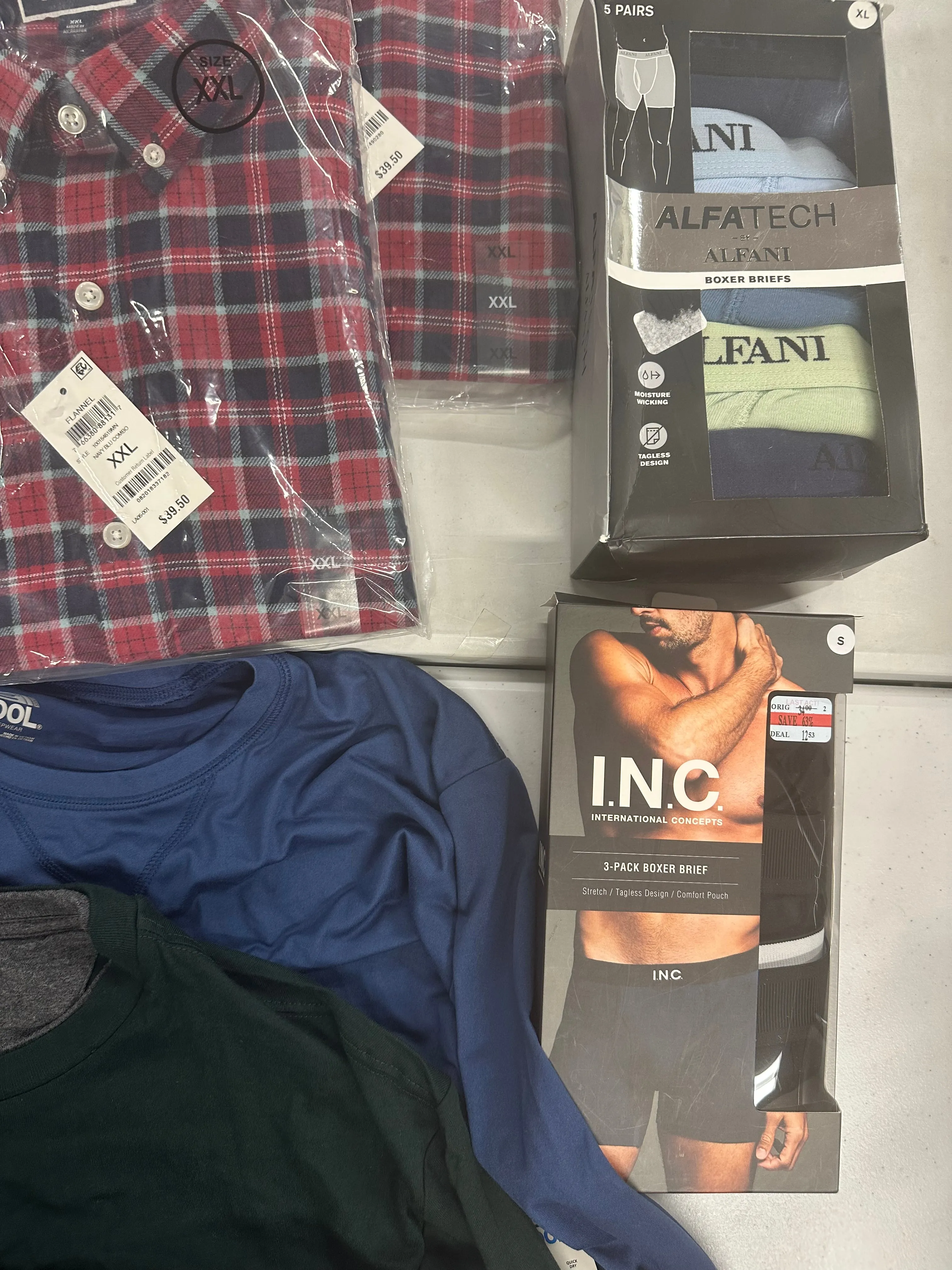 Men's Clothing Tops & Others Wholesale Lot, PERRY ELLIS, 32 DEGREES, BAR III, CLUB ROOM, INC and more, 11 items, Shelf Pulls, MSRP $537